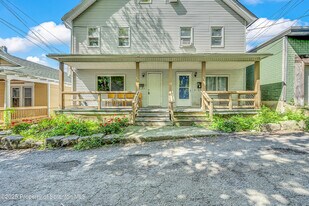 514 Stipp Ct in Scranton, PA - Building Photo