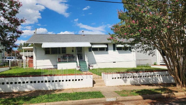 property at 1806 Powhatan St