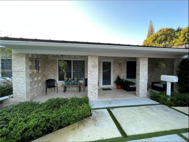 property at 7400 SW 116th St