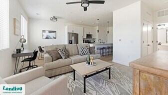 255 N Camino Mercado in Casa Grande, AZ - Building Photo