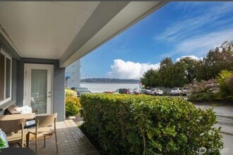 720 Lakeside Ave S, Unit Leschi Shores Unit 103 in Seattle, WA - Building Photo - Building Photo