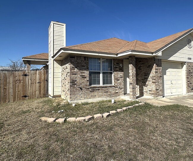 2322 Wildewood Dr, Unit A in Harker Heights, TX - Foto de edificio - Building Photo