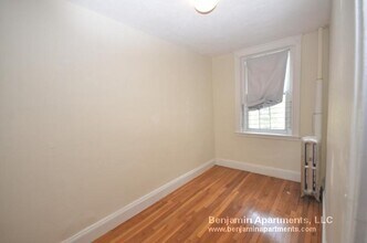 109 Brainerd Rd, Unit 1 in Boston, MA - Building Photo - Building Photo