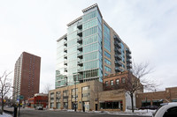 The Parvenu in Chicago, IL - Foto de edificio - Building Photo