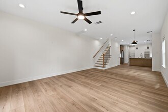 8023 Easter St in Houston, TX - Building Photo - Building Photo