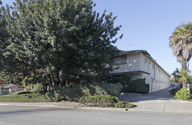 199 Acalanes Dr in Sunnyvale, CA - Building Photo - Building Photo