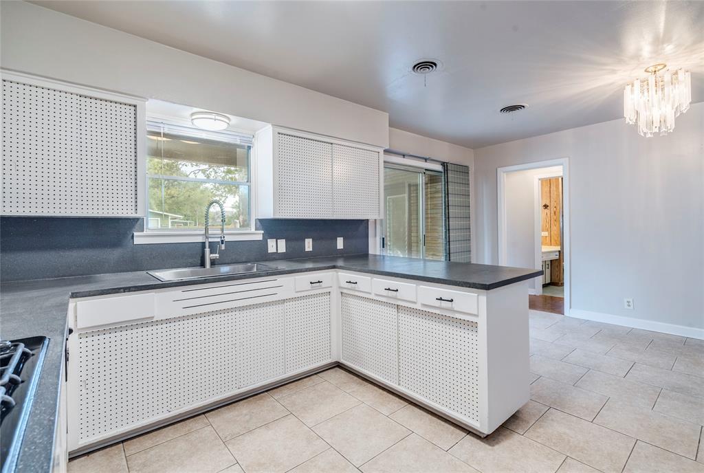4622 Philco Dr in Austin, TX - Building Photo