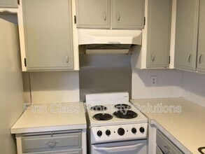 1104 N Carol Ln in Oklahoma City, OK - Building Photo - Building Photo