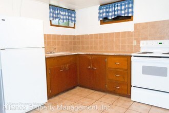 1845 College Heights Rd in Manhattan, KS - Building Photo - Building Photo