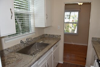 3381 Grim Ave in San Diego, CA - Foto de edificio - Building Photo