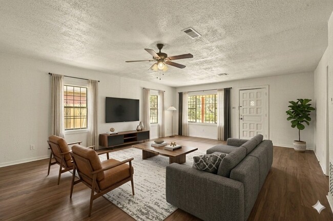 property at 2315 Leffingwell St