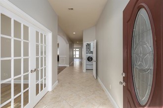 13043 Sweetgum Shores Dr in Houston, TX - Building Photo - Building Photo
