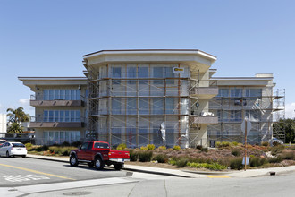 890 W Cliff Dr in Santa Cruz, CA - Building Photo - Building Photo