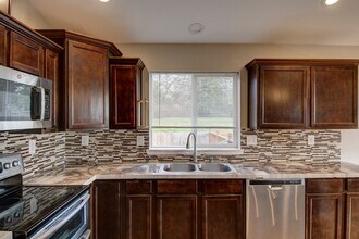 940 Shawn Ave in Oak Harbor, WA - Building Photo - Building Photo