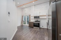 501 W Lexington St, Unit 302 in Baltimore, MD - Building Photo - Building Photo