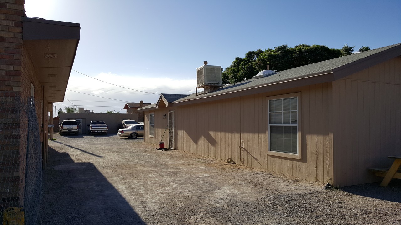 623 Val Verde St in El Paso, TX - Building Photo