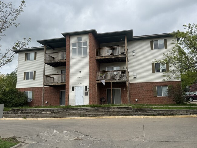 property at 137 S Scott Blvd