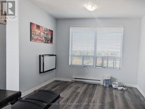 333 Commissioners Rd W in London, ON - Building Photo - Building Photo