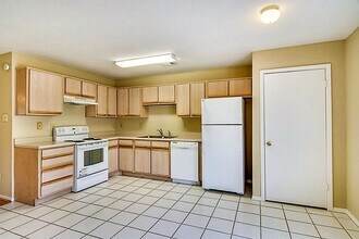 6907 Tara Dr in Richmond, TX - Building Photo - Building Photo