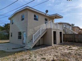 2000 Queensboro Ave S in St. Petersburg, FL - Building Photo