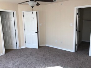 16824 Showdown Path in Selma, TX - Building Photo - Building Photo