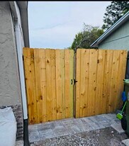 4033 Sandpointe Dr in Bradenton, FL - Building Photo