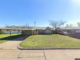 1516 Shalimar Dr in Del City, OK - Building Photo