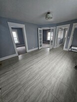 1123 E 24th St in Erie, PA - Building Photo