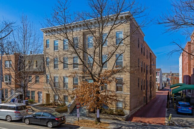 2914 11th St NW in Washington, DC - Foto de edificio - Building Photo