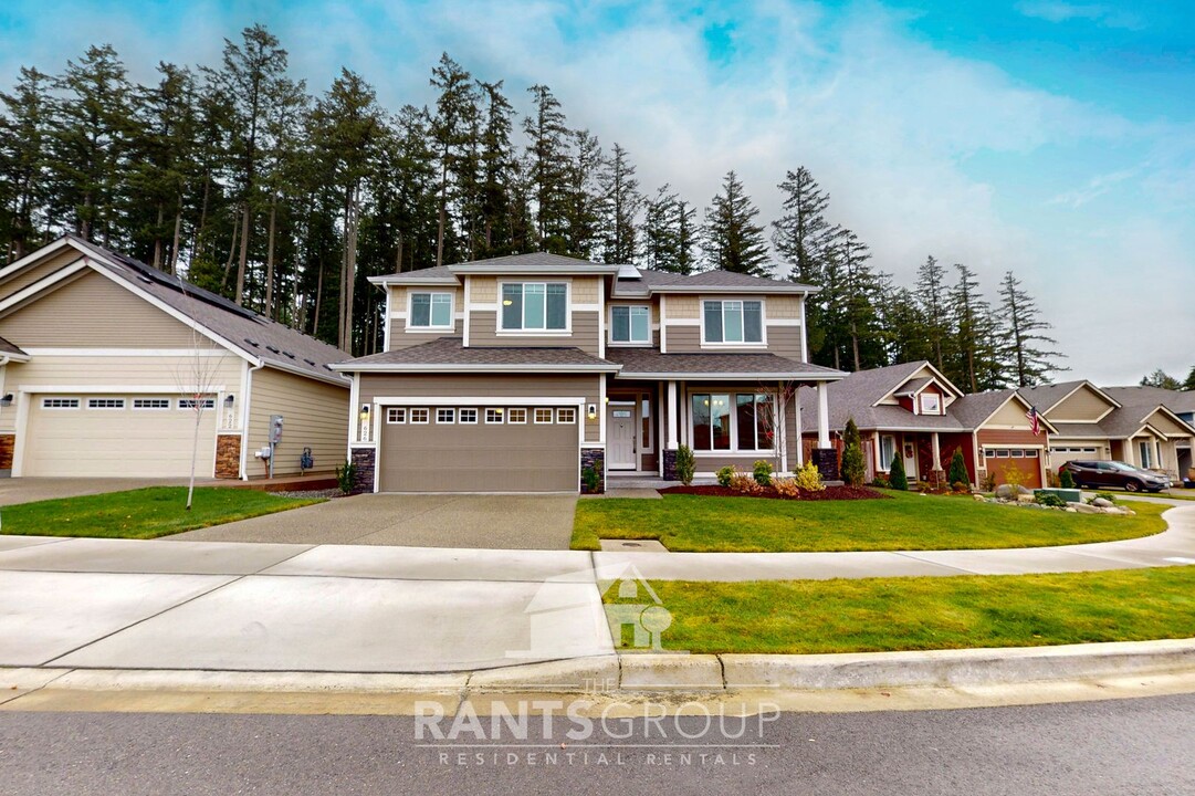 626 Rayla St SE in Lacey, WA - Building Photo