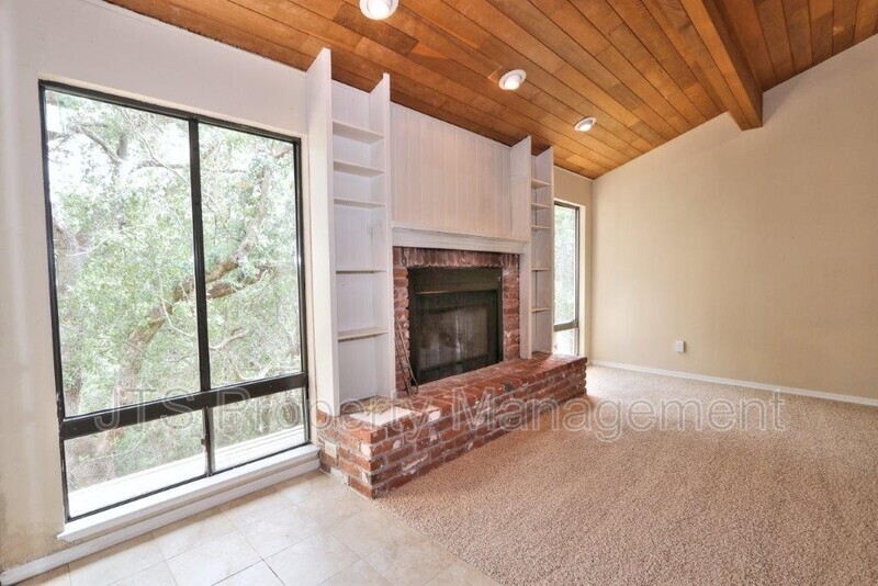 8944 Cliffside Ln in Fair Oaks, CA - Building Photo