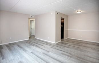 Marco Meadows in Jacksonville, FL - Building Photo - Interior Photo