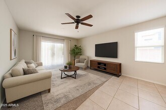 31041 W Avalon Cir in Buckeye, AZ - Building Photo - Building Photo