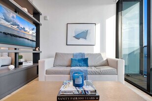 398 NE 5th St, Unit ID1372283P in Miami, FL - Building Photo