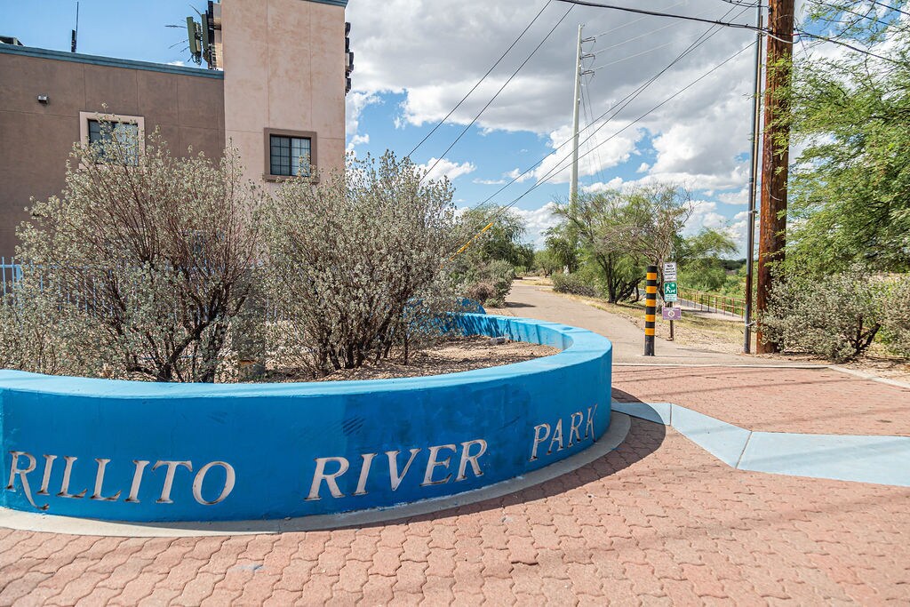 4751 N Flowing Wells Rd in Tucson, AZ - Building Photo