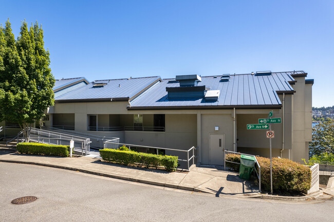 CASCADE CONDOMINIUM in Seattle, WA - Building Photo - Building Photo