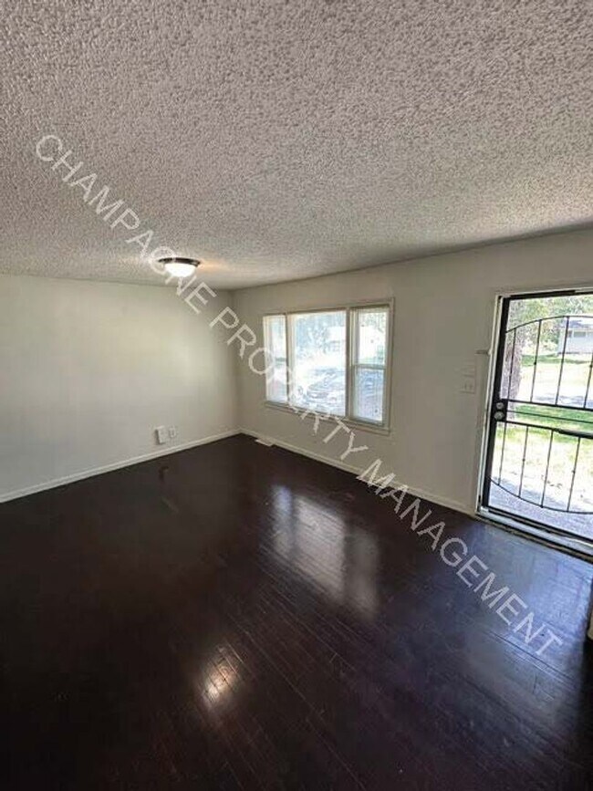 10706 Bennington Ave in Kansas City, MO - Building Photo - Building Photo