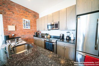 444 Harrison Ave, Unit 2 in Boston, MA - Building Photo - Building Photo