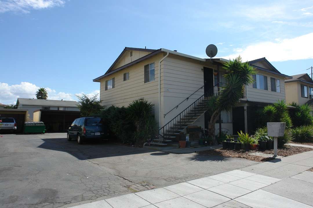 3162 Pearl Ave in San Jose, CA - Building Photo