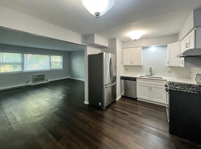 property at 215 Country Club Dr