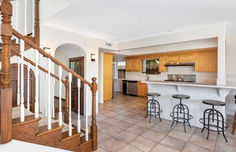 317 Poppy Ave in Corona Del Mar, CA - Building Photo - Building Photo