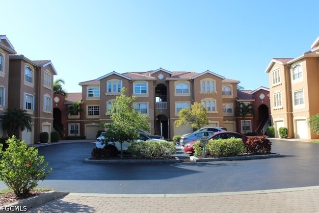 15605 Ocean Walk Circle in Ft. Myers, FL - Building Photo - Building Photo