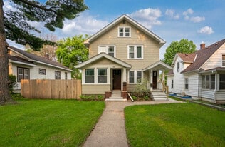 3430 24th Ave S, Unit Upper Unit in Minneapolis, MN - Building Photo