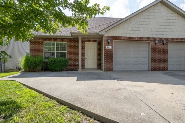 601-603-603 Glenstone Dr in Columbia, MO - Building Photo - Building Photo