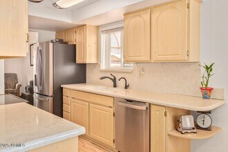 26634 S Trevino Dr in Sun Lakes, AZ - Building Photo - Building Photo