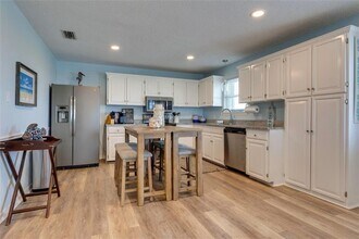 111 Ponce De Leon Ct in Dauphin Island, AL - Building Photo - Building Photo
