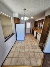 2501 Oakhurst Dr in Ada, OK - Building Photo - Building Photo