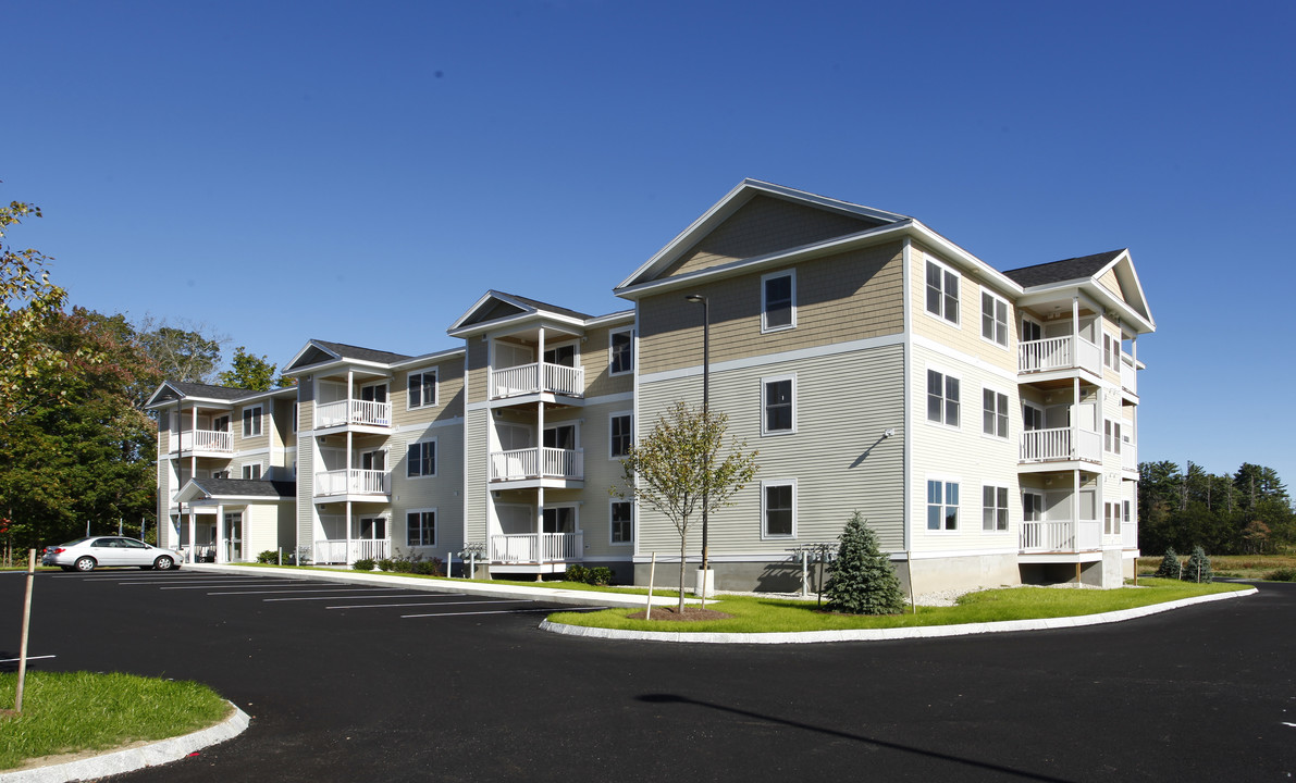 Longview Place Apartments in Hampton, NH - Building Photo