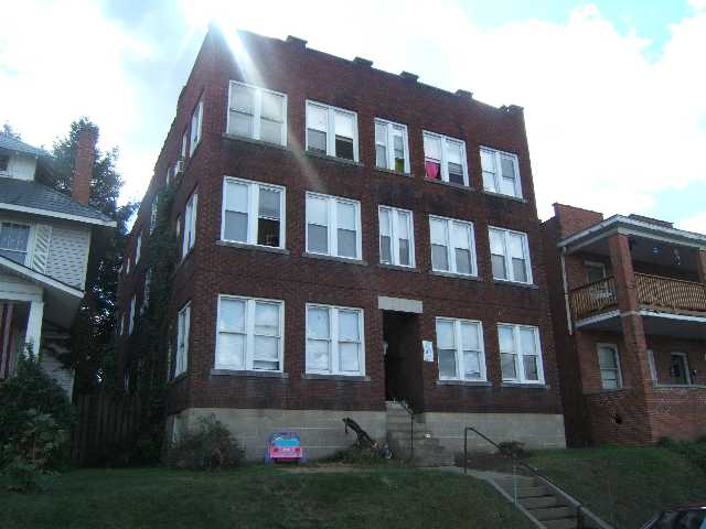 103 Grove Ave in Clarksburg, WV - Building Photo - Building Photo