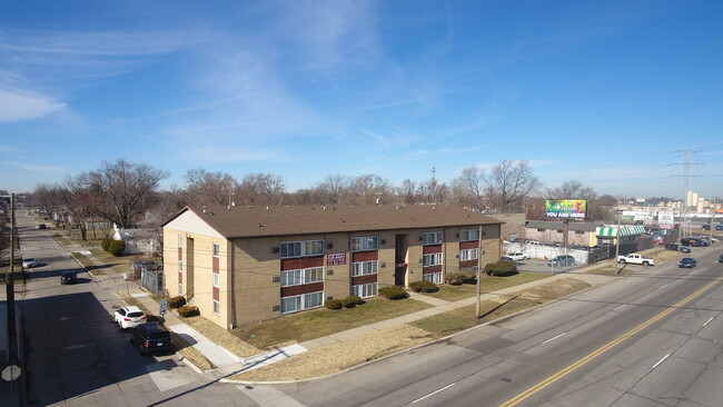 Diversey Place Apartments in Detroit, MI - Building Photo - Building Photo